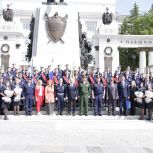 В Уфе состоялось торжественное награждение уфимских кадетов, участвовавших в самарском Параде Памяти