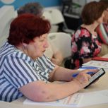 В Рязани «Единая Россия» обучила представителей старшего поколения цифровой грамотности
