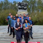 Партийцы Ленинского местного отделения  «Единой России» и активистки "Женского движения" почтили память воинов-спортсменов