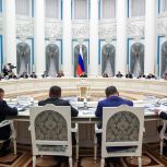 «Единая Россия» поможет внедрить новые меры помощи семьям в регионах