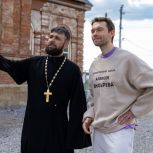 Алексей Вихарев продолжает помогать в восстановлении Крестовоздвиженского храма в Нижних Сергах