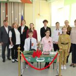 Сергей Мелехин поддержал открытие Парты Героя имени Дмитрия Митрофанова в школе № 57