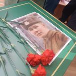 Память о защитнике Отечества: в школе № 46 увековечили имя Алексея Прижимкина
