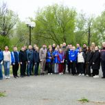 Партийцы провели субботник в Зауральной роще