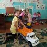 Новые игрушки для детского сада п. Трудовой от депутата «Единой России»