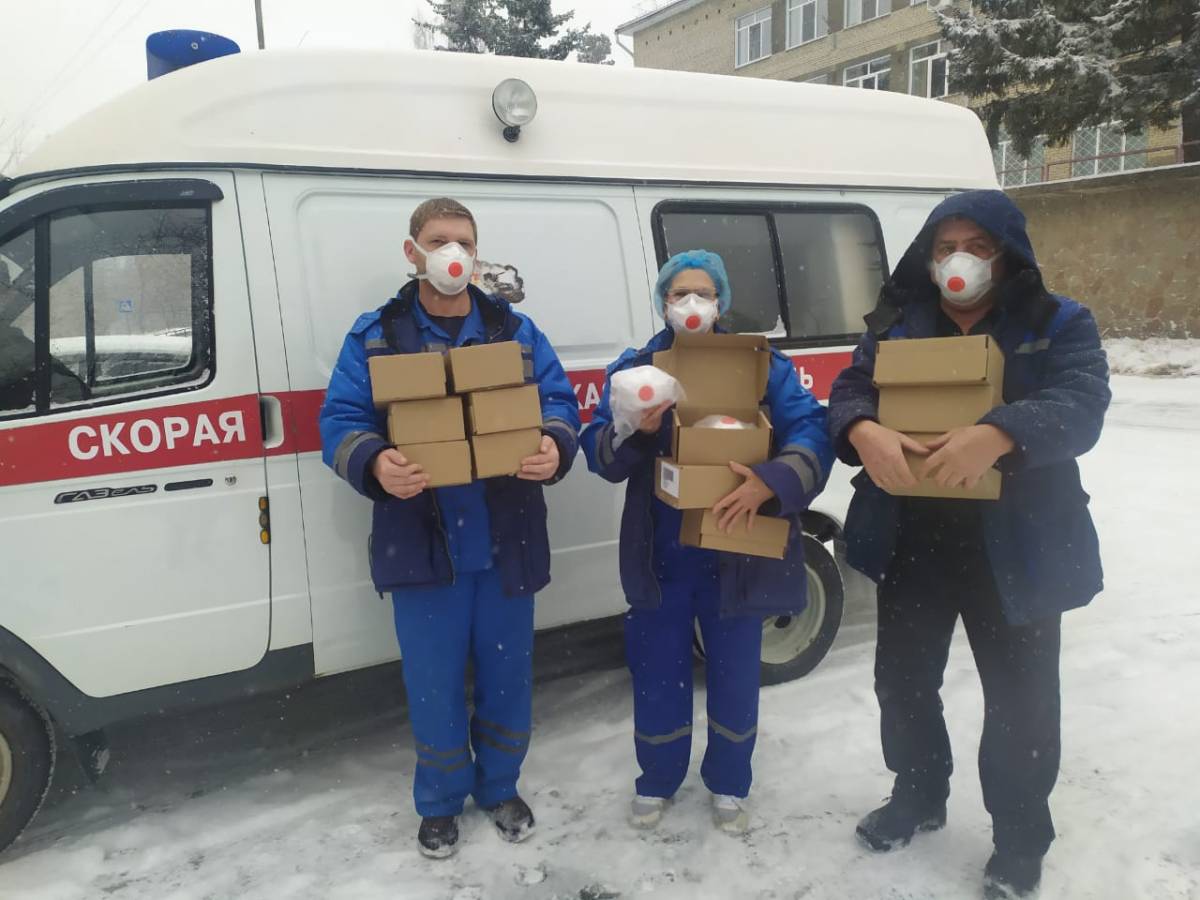 Респираторы передало врачам «скорой помощи» Саянское отделение партии  «Единая Россия»