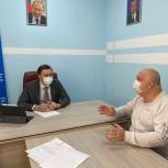 Депутат взял на контроль вопросы по начислению платы за ОДН и благоустройству площадки для занятий гандболом
