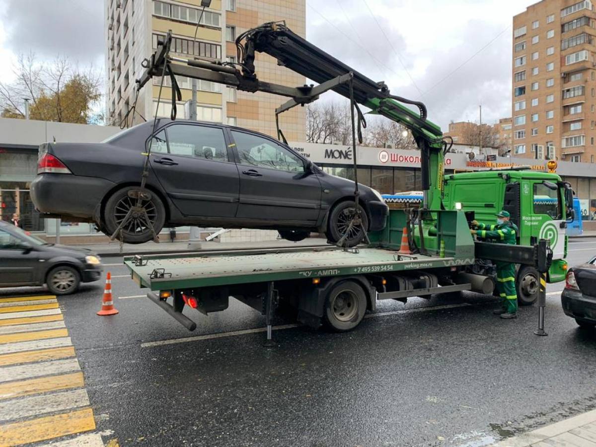 На живца»: В Москве прошел рейд по борьбе с нелегальными таксистами