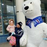 В День народного единства барнаульцам раздали защитные маски