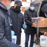 Новосибирским врачам передали медицинские маски и антисептик