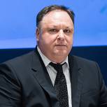 Единоросс помог сделать ремонт помещения Совета ветеранов Кировской области