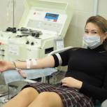 Единороссы Западного округа Москвы провели акцию «День донора» и сдали более 12 литров крови