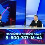 В. Владимиров: "Ставропольские ученики 1-4 классов вновь получат новогодние подарки"
