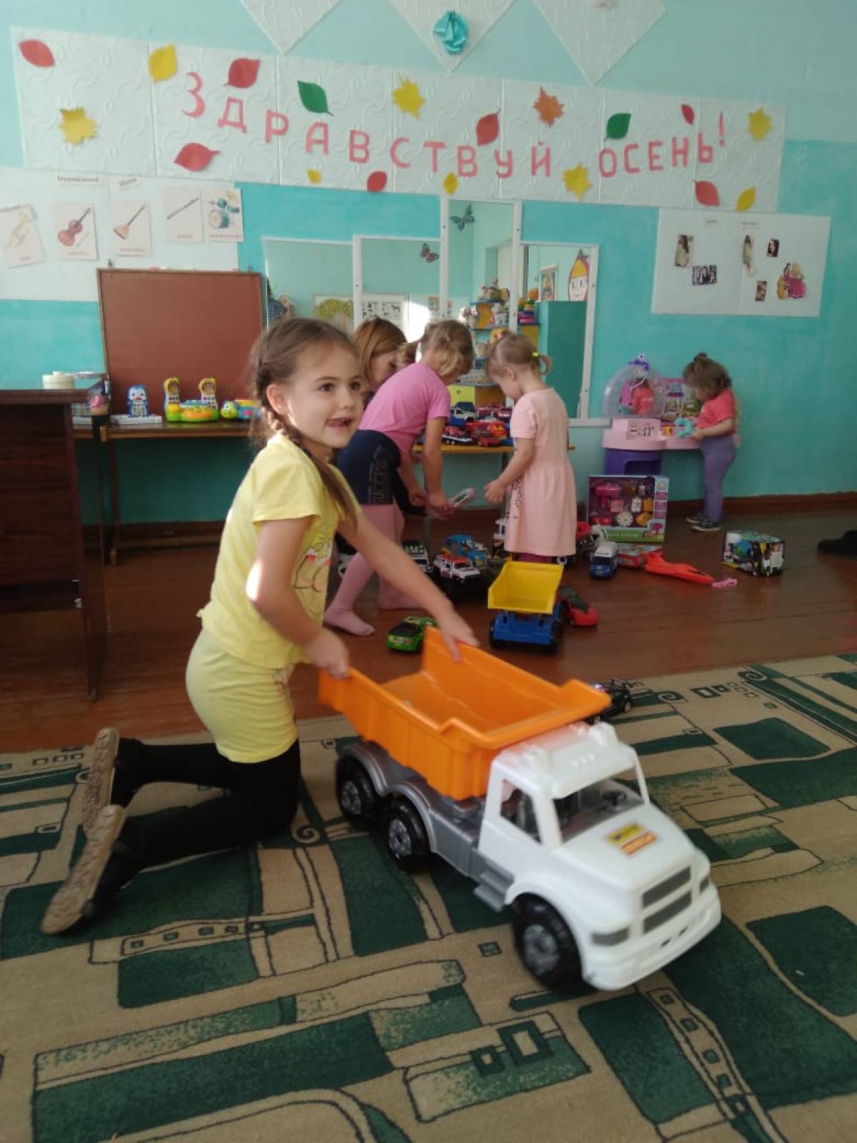 Игровой модуль Автомобиль - Мебель для детских садов в Калининграде