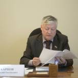 Анатолий Карпов оказал помощь тюменцам