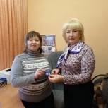 В Рязанском районе вручили партбилеты новым активистам «Единой России»
