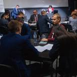 Евгений Ревенко: Законопроект о молодежной политике прошел сложную процедуру согласований