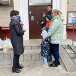 Светлана Разворотнева помогает жителям Южного округа в рамках акции «Мы вместе»
