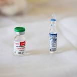 «Нужно менять менталитет». В АКЗС обсудили низкие темпы вакцинации и введение QR-кодов
