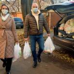Кристина Кулешова доставила наборы продуктов малоимущим пенсионерам