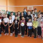 В рамках партпроекта «Детский спорт» в кузбасской школе открыли обновленный спортзал