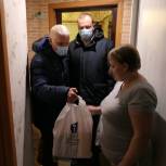 «Единая Россия» навестила многодетные семьи Металлургического района в преддверии Дня матери