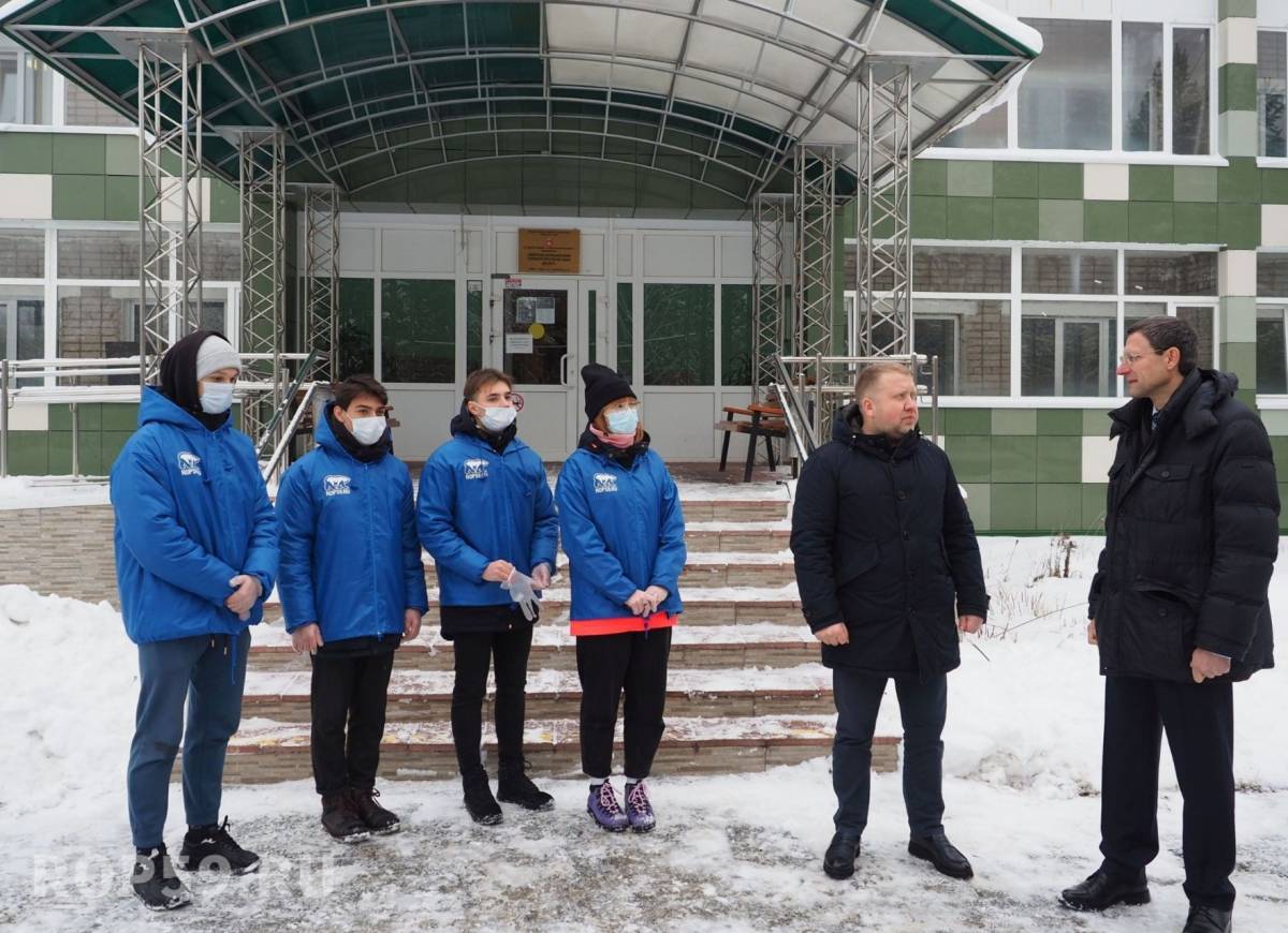 Александр Бойченко передал новое оборудование и СИЗы в геронтологический  центр Пермского края