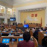 «Единая Россия» проголосовала за социально-ориентированный бюджет Оренбуржья