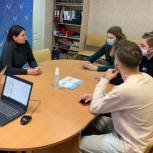 В Пензенской области «Единая Россия» передала топливные карты волонтерскому центру