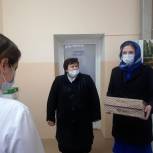 В городах и районах Тамбовской области волонтеры помогают жителям и медикам