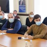 Воронежские единороссы обеспечивают горячими обедами волонтеров-медиков