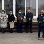 Владимир Ключников принял участие в открытии памятного знака знаменитому уроженцу Землянска