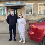 Депутат выделил для арзамасской поликлиники автомобиль для развоза медиков