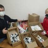 Единороссы из Кунцева подготовили подарки для многодетных мам и представительниц общественных организаций