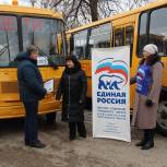 Два новых школьных автобуса получили образовательные учреждения городского округа Навашинский