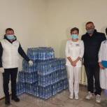 Активисты «Единой России» поддержали врачей в регионах
