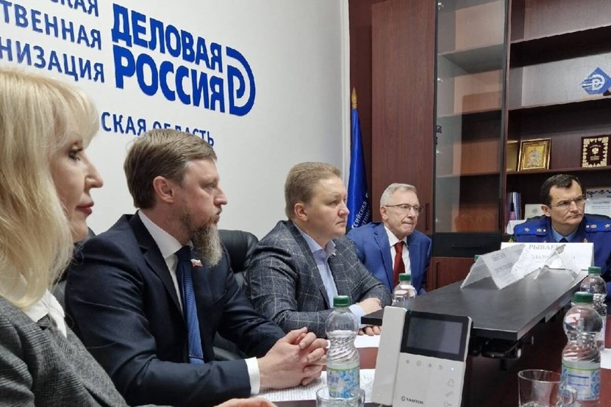 Евгений Зимняков принял участие в выездном приеме предпринимателей с прокурором региона Юрием Рываевым
