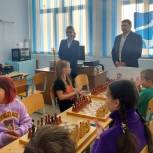 В Свердловской области активисты «Единой России» организовали мастер-класс и шахматный турнир для детей
