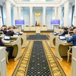 В Рязанской областной Думе обсудили вопросы обеспечения кадрами учреждений образования и здравоохранения