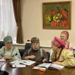 ЭТНО-грамотность: на Большом диктанте свои знания проверил партактив Ленобласти
