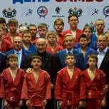 В Тюмени при поддержке «Единой России» Всероссийский день самбо отметили турниром