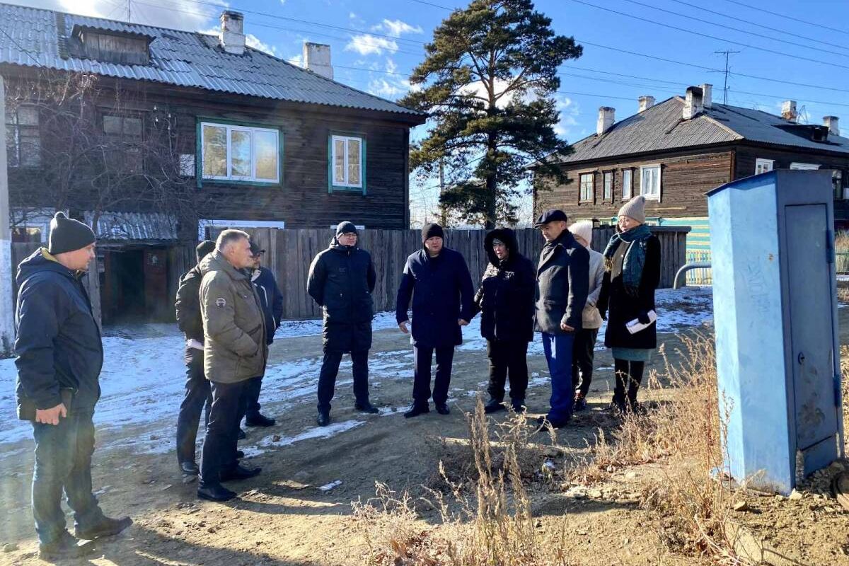 По итогам выезда депутата к проблемному дому на ул.Чертенкова часть  вопросов граждан будет решена ​