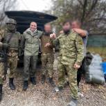 Квадрокоптеры, спецоборудование, продукты и посылки из дома: «Единая Россия» продолжает поддерживать военнослужащих