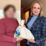 Парламентарий Елена Кожухина посетила семьи мобилизованных Махачкалы