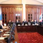 Депутаты фракции «Единой России» в Законодательном собрании Омской области обсудили «Народную программу»