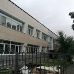 При поддержке «Единой России» в Приморском крае в 2023 году капитально отремонтируют ещё 18 школ
