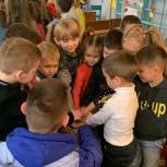 Волонтёры гуманитарного центра «Единой России» передали помощь детским садам в Запорожье