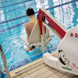 В Новосибирске «Единая Россия» проверила спортивные учреждения на доступность для инвалидов