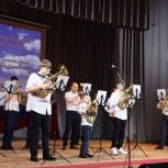 В Грачевском районе прошел благотворительный концерт «За наших»
