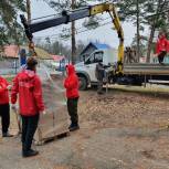 Продукты и теплые вещи: «Единая Россия» отправила гуманитарную помощь в Новоайдарский район ЛНР